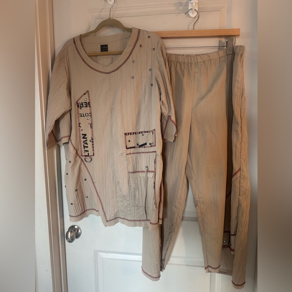 Tara Vao Taupe 2 Piece Unique Lagenlook Oversized Top and Bottom, Size Small